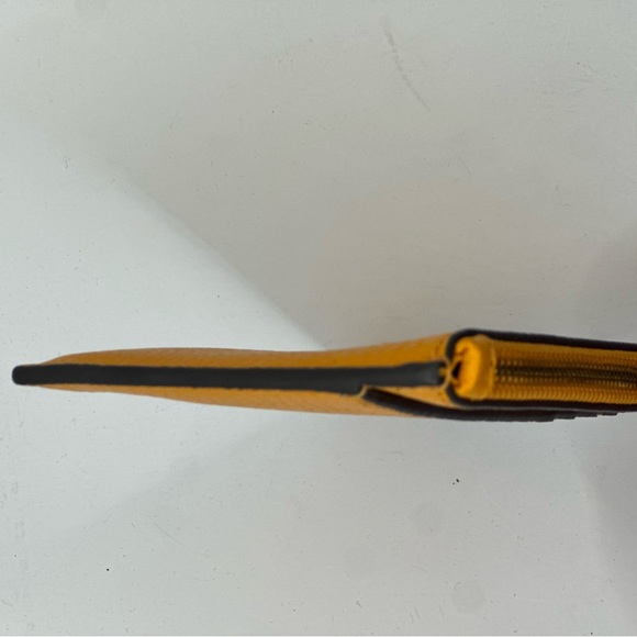 Tory Burch Card Wallet - Picture 5 of 7